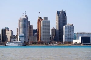 Detroit-riverfront-skyline2-e1322860177114